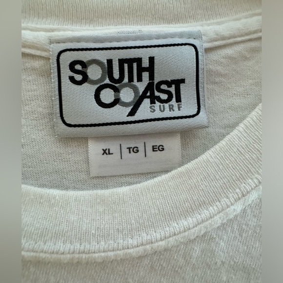 South Coast Surf Shop white and red crop top - Picture 3 of 3
